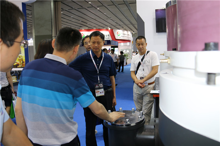 咸陽華星泵業(yè)參加第30屆陶瓷工業(yè)展圓滿成功3